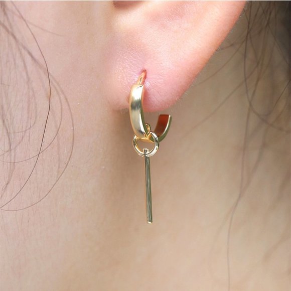 💎14K Gold Plated Dainty Hoop Key Earrings for Women, UNVN12439 - Picture 2 of 2